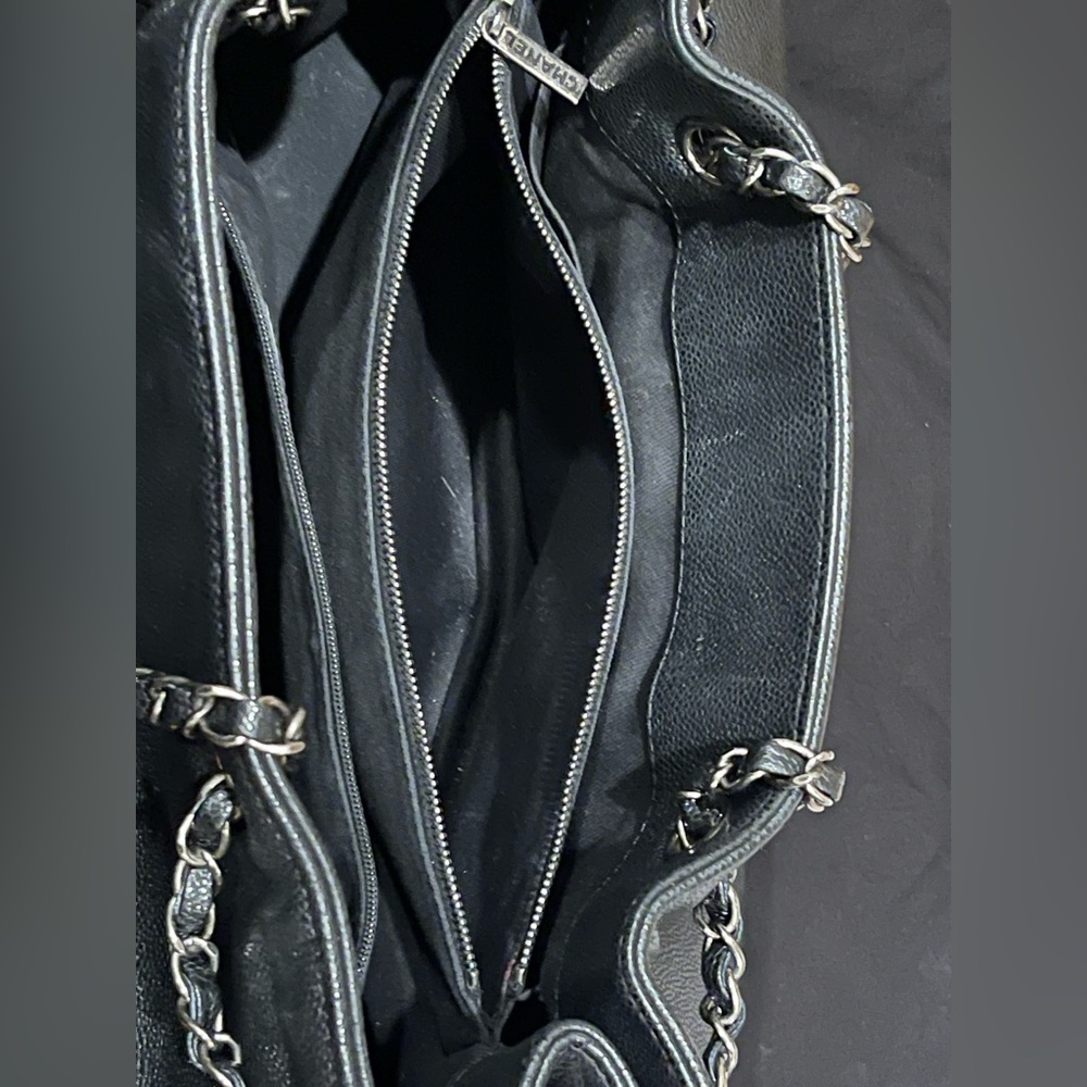 Chanel Caviar Leather Shopping Tote in Black, style 94305 - Picture 7 of 16